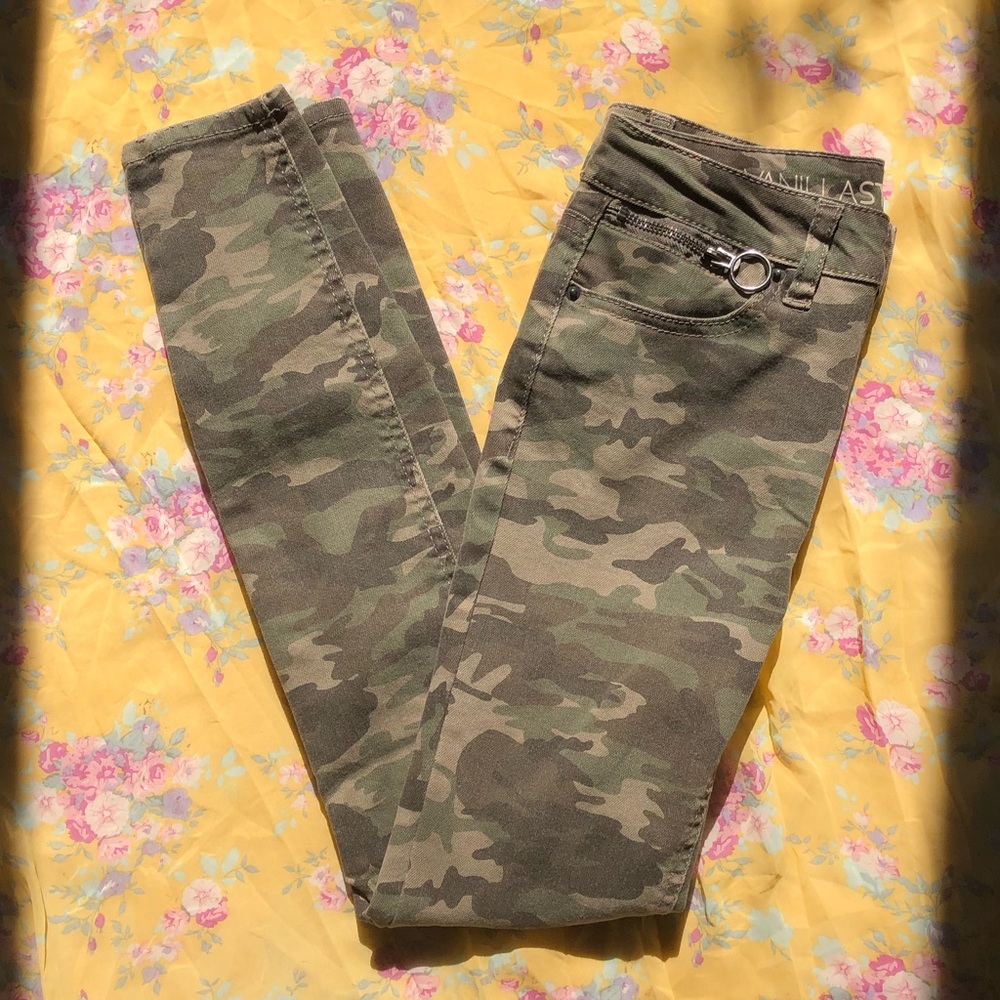 Camo Skinny Jeans Green Lightly Worn!